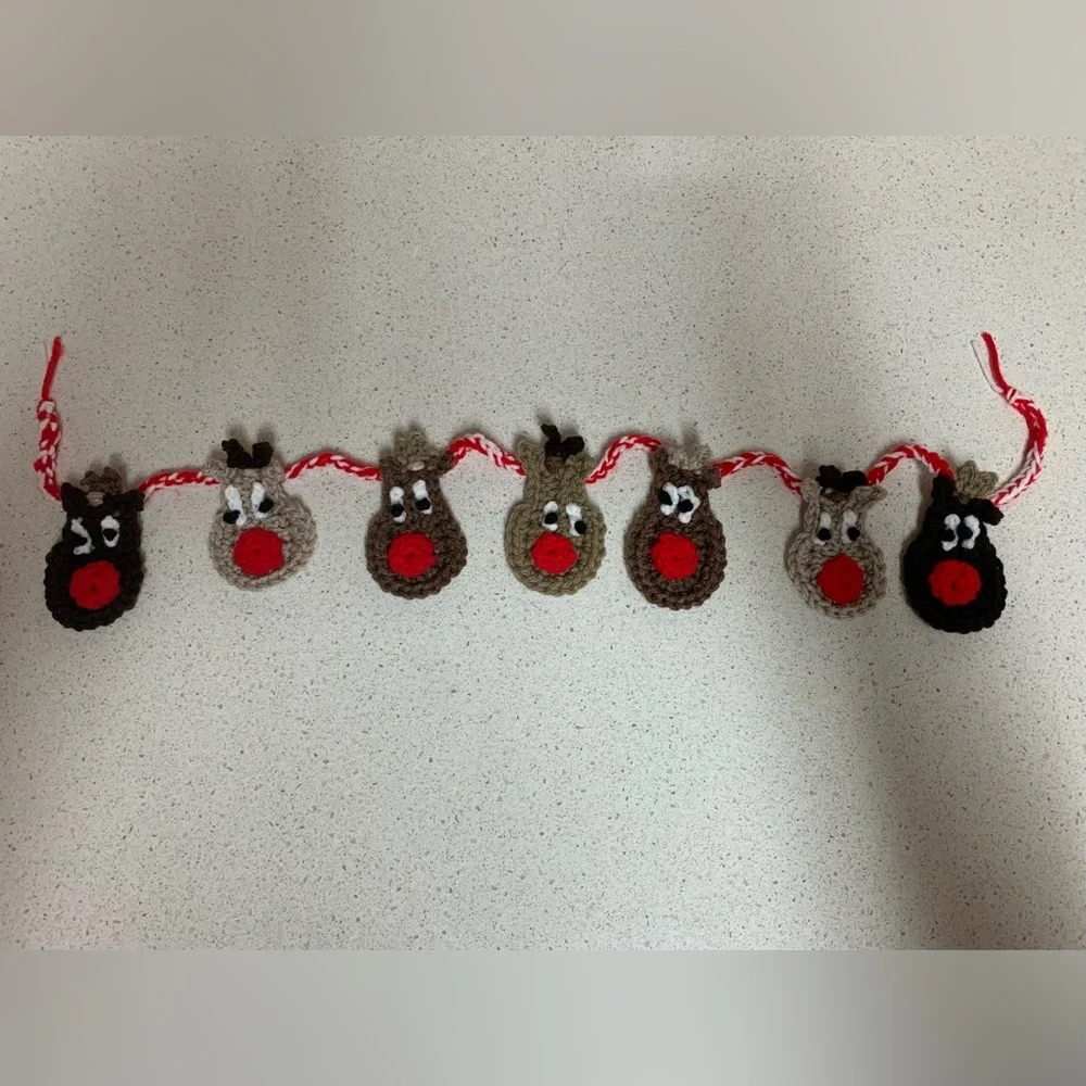 Festive Reindeer Seven Rudolph Holiday Garland New Handmade Crochet